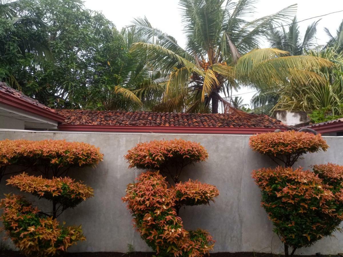 Villa Tangalle Lagoon Exterior photo